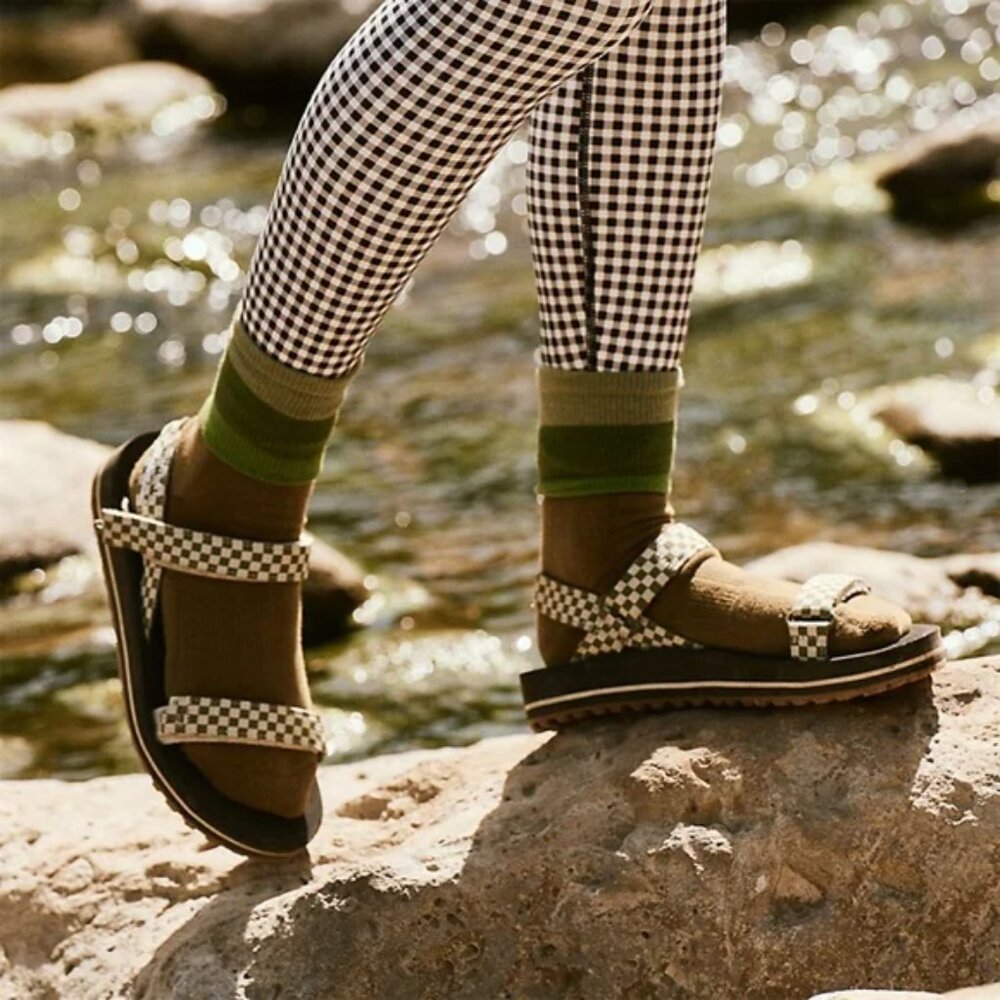 NEW The Great x Eddie Bauer The Daylight Sandal Check Checkered Green 7